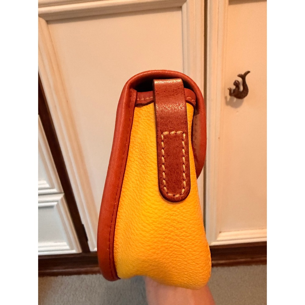 Dooney & Bourke Crossbody Women Small Sunflower Yellow East/West Pebble Leather - Picture 3 of 6